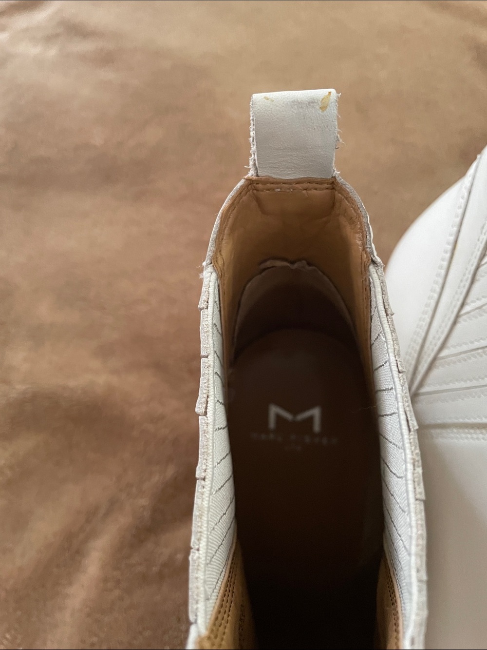 Marc Fisher Cream Leather Pointed Chelsea Booties size 9 - Picture 5 of 8